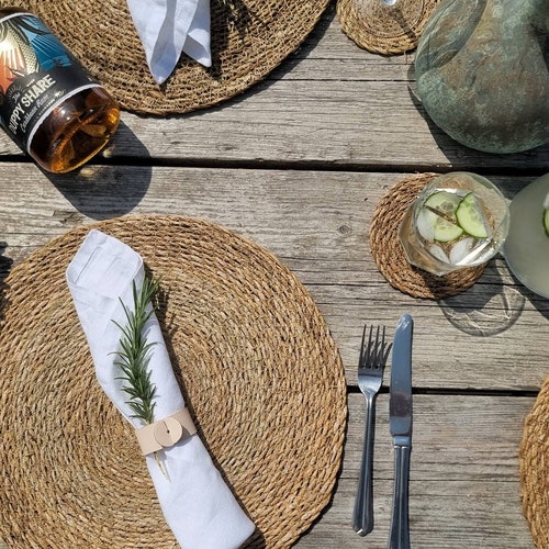 Ronds de serviette, table de mariage, vinaigrette de table artisanale en cuir pour barbecue d'été.
