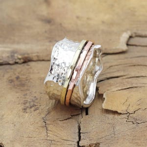 Fidget Ring, Solid Silver Spinner Ring, Anxiety Ring, Hammered Band Ring, Textured Meditation Ring, Anxiety Thumb Ring, Men&#39;s Fidget Ring
