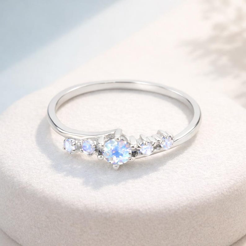 Moonstone Ring, 925 Sterling Silver Ring, Engagement Ring, Minimalist Ring, Promise Ring for Women, Unique Bridal Ring for Her