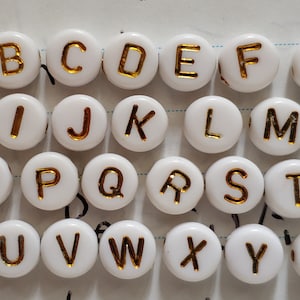 200pcs de 7mm A-Z Blanco Acrílico Carta Abalorios, Perlas de letras del alfabeto, Abalorios de oro blanco, A,B,C,D,E,F,G,H,I,J,K,L,M,N,O,P,Q,R,S,T,U,V,W,X,Y,Z