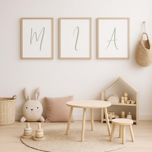 Elige 3 letras del alfabeto: set de arte mural imprimible en verde salvia / Impresiones de iniciales de la A a la Z / Descarga digital para la habitación de tu bebé, sala de juegos o habitación infantil