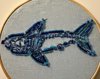 ブルーシャークの刺繍