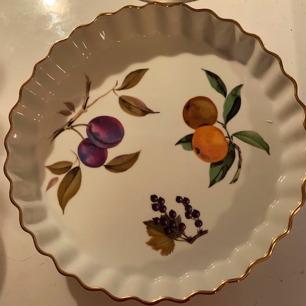 Royal Worcester 9” Fluted Soufflè Dish. Price Drop on November 7, 2023, from 62.00 to 45.00