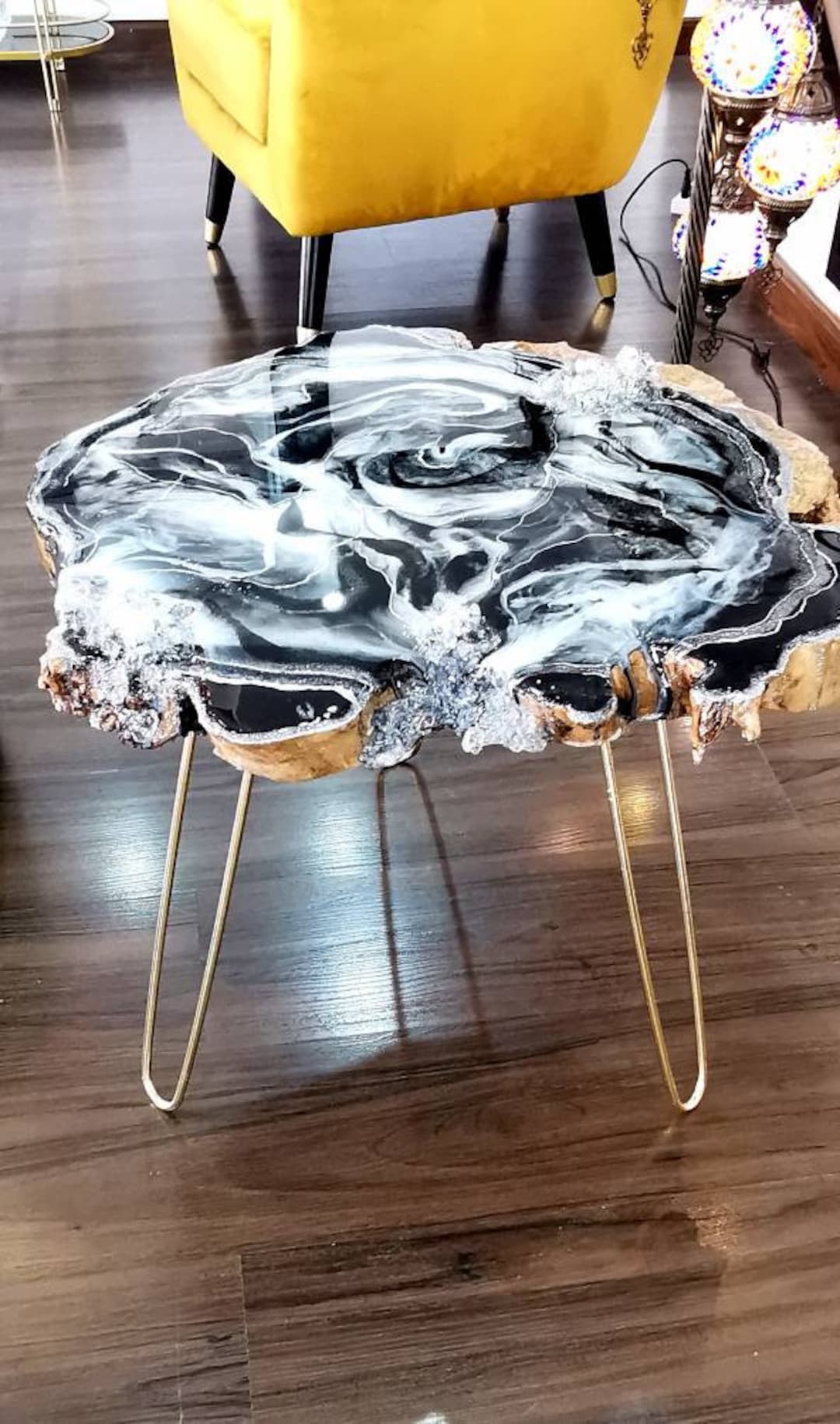 Black and white epoxy table hotsell