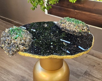 Black Resin Coffee Table: Green Crystals, Gold Metal Base