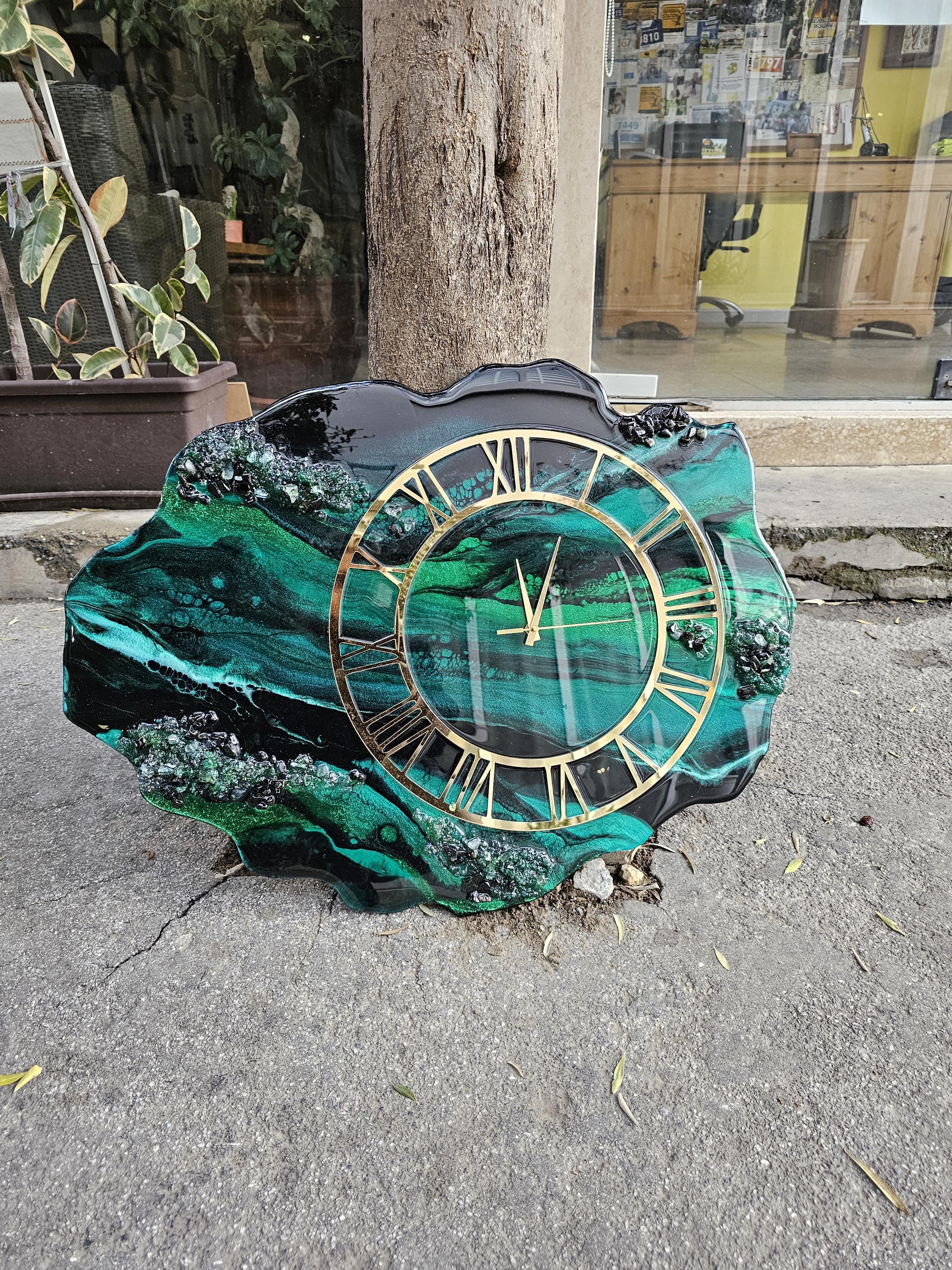 Emerald Green Geode Resin Clock, Large Epoxy Wall Art, Gold Roman