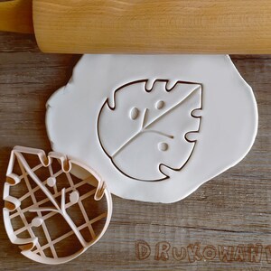 Set of 3 Monstera Deliciosa Leaves Leaf Plant Nature Swiss Cheese Plant Tropical Cookie Cutter Pastry Fondant Dough Biscuit image 3