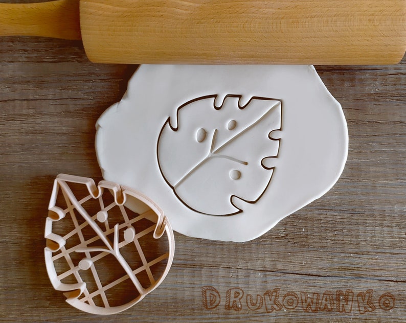 Set of 3 Monstera Deliciosa Leaves Leaf Plant Nature Swiss Cheese Plant Tropical Cookie Cutter Pastry Fondant Dough Biscuit image 3