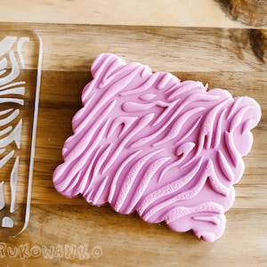 Zebra Stripes Pattern Lines Natural Random Camouflage - Embosser Stamp for cookies Cake Decorating Deboss Fondant Cupcakes