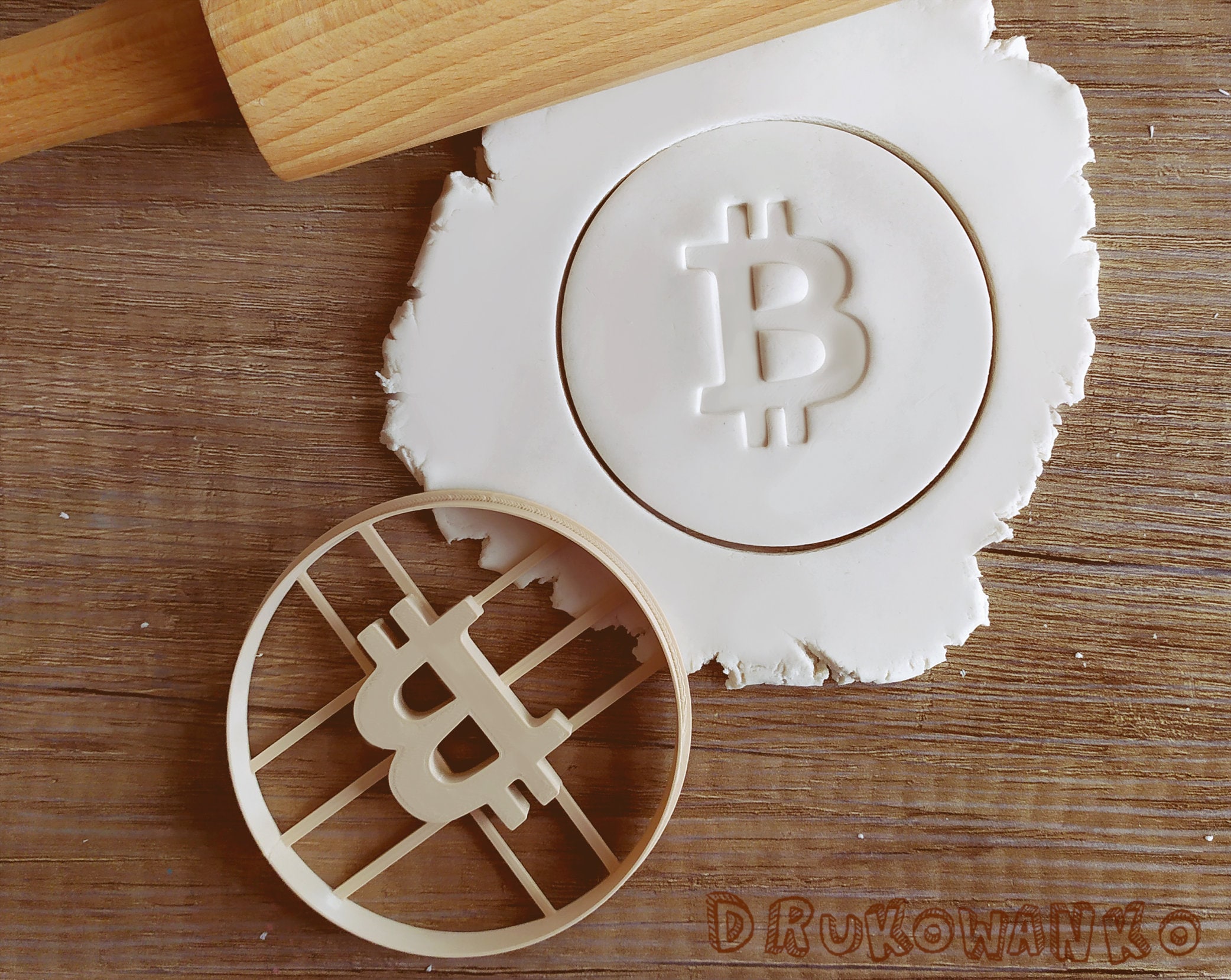 Bitcoin Bit Coin Cryptocurrency Crypto Coin WSB Blockchain Cookie Cutter Pastry Fondant Dough Biscuit