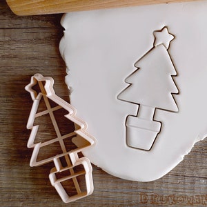Simple Christmas Tree With Star Christmas Cookie Cutter Pastry Fondant Dough Biscuit