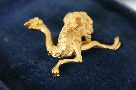 Trifari 60's/70's Ostrich Brooch, "Gold" Plated T… - image 7