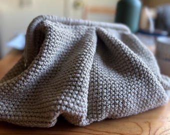 Crochet clutch purse