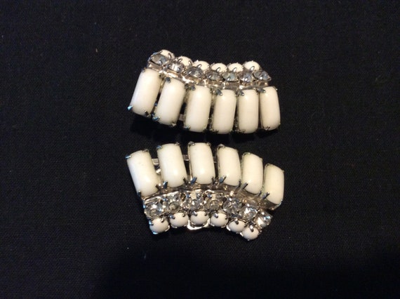 White Milk Glass Neclace  and Earring Set - image 3