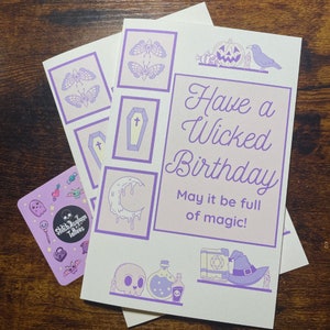Pastel Witch Bday Card / Biglietto di compleanno stregonesco Compleanni gotici pastello Biglietti di auguri Carino kawaii viola Regali magici spettrali regalo malvagio magico