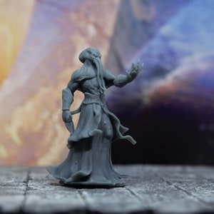 Mind Flayer - Yasashii Kyojin Studio - Resin Printed Mini for Tabletop Gaming, Dungeons and Dragons, Pathfinder, and other RPG&#39;s
