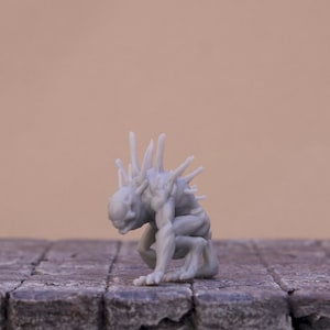 Nothic-Yasashii Kyojin Studios-Resin Printed Miniature for Tabletop Gaming, Dungeons and Dragons, Pathfinder, other RPG&#39;s