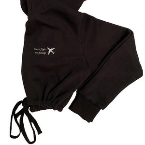 Catch Flights Not Feelings Kurzer Hoodie mit verstellbarer Taille