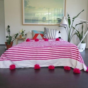 Moroccan pom pom throw blanket,bohemian decor bedcover, blanket sofa, pom pom blanket, Throw Blanket With Tassels