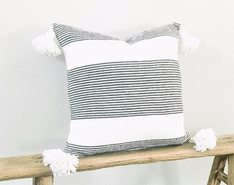 Handmade Moroccan Cotton Pillow Covers – Pair of 2 tassels Cushion Covers – Boho Decorative Throw Pillows – Set of 2 Boho Cushions