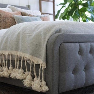 Cotton Moroccan Blanket,bedroom blanket,moroccan pompom blanket,moroccan throw blanket,bed spread, woven blanket, bed throw with tassel
