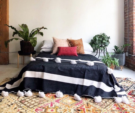 Black white Moroccan Pom Pom Throw Blanket bohemian Decor Bedcover Blanket Sofa Pom Pom Blanket Throw Blanket With Tassels Etsy