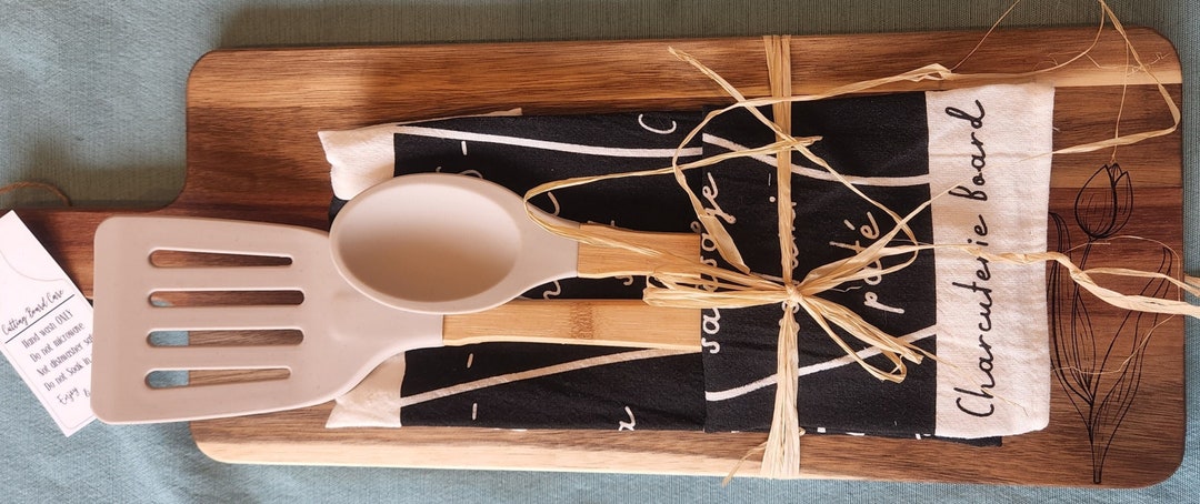Acacia Wood Charcuterie/cutting Board With Flower Design, Towel and ...