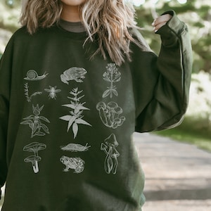 Goblincore Sweatshirt with Frog Snail Slug Weeds Mushrooms, Goblincore Aesthetic, Cottagecore, Goblincore Fashion, Fairycore Sweater,