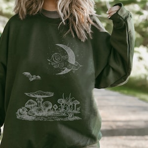 Goblincore Sweatshirt with mushroom moon scene. On trend oversized sweater. Fairycore aesthetic. Trippy Vibe Goblincore Aesthetic