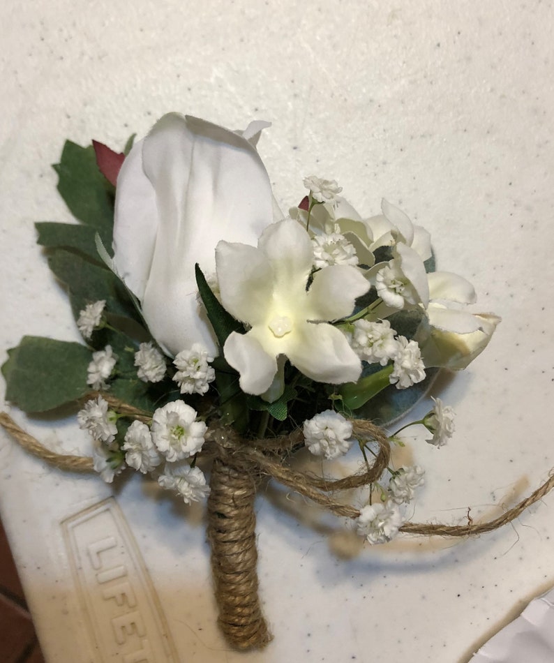 Boutonniere for Groom or Groomsmen Custom Made to Order image 2