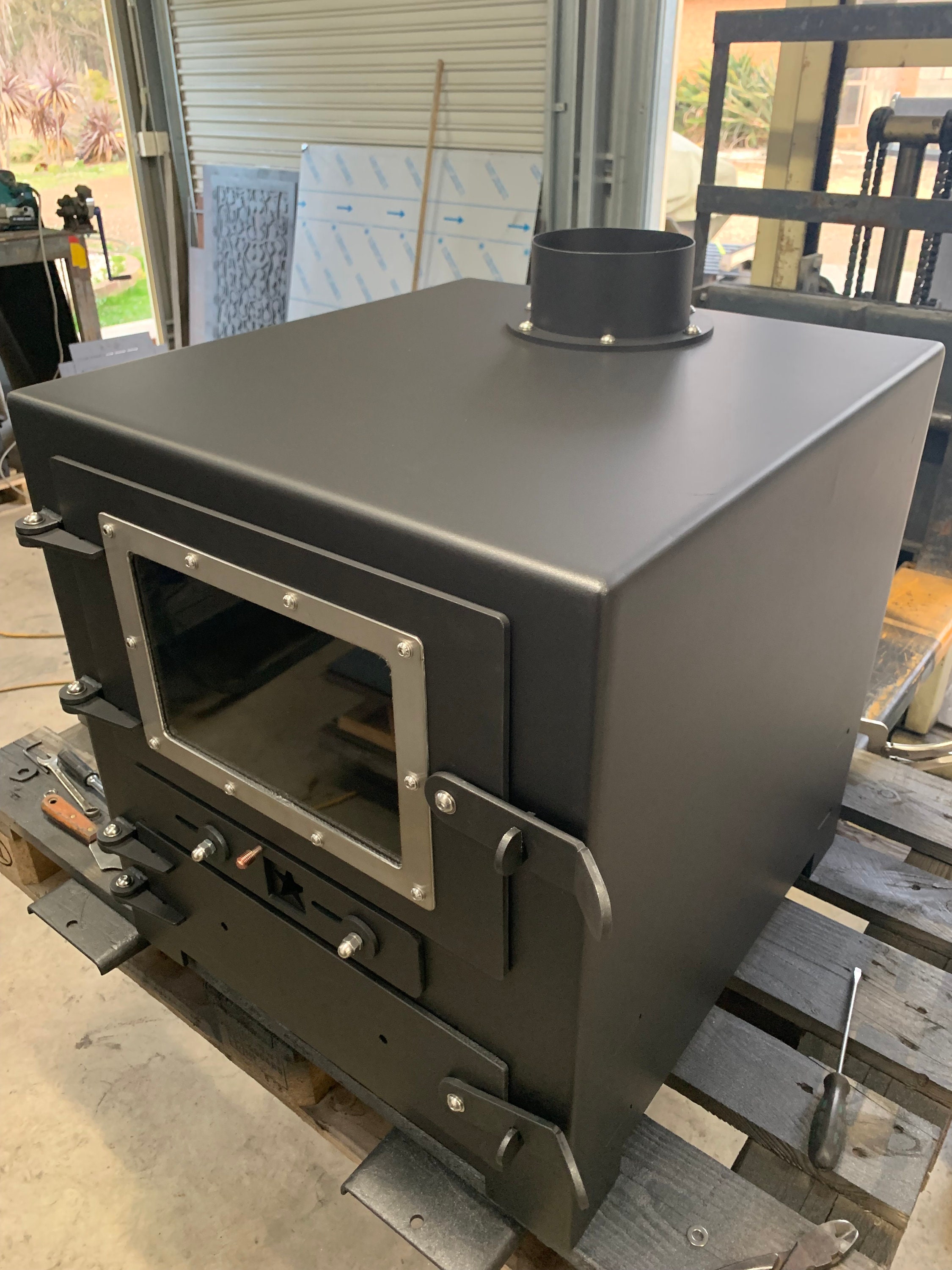 Calentador de madera DXF SVG cobertizo taller cueva hombre | Etsy