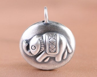 Colgante de elefante en plata de ley 990, colgante de elefante, joyería de elefante, regalo de elefante, elefante de la suerte, joyería de animales