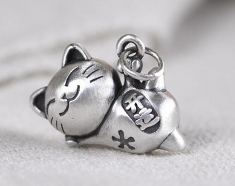 990 Sterling Silver Cute Cat Charm, Japanese Lucky Cat Charm, Kawaii Maneki Neko Cat Charm, Cat Bracelet Charm, Beckoning Cat Charm