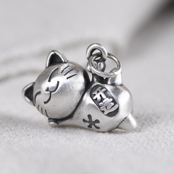 990 Sterling Silver Cute Cat Charm, Japanese Lucky Cat Charm, Kawaii Maneki Neko Cat Charm, Cat Bracelet Charm, Beckoning Cat Charm