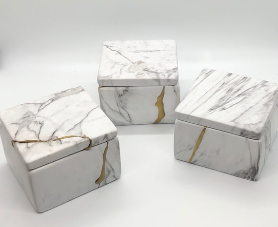 Modern Kintsugi | Zero Waste | Faux Marble PRINT Ceramic Keepsake Box with REAL Kintsugi Repair | Kintsukuroi | Jewelry Box | Gold | Zen