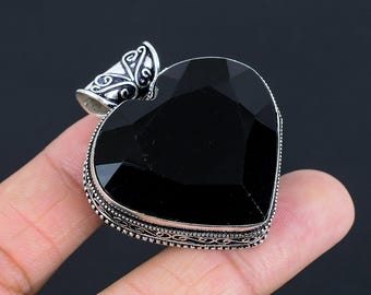 Heart Black Onyx Pendant: 925 Sterling Silver Necklace