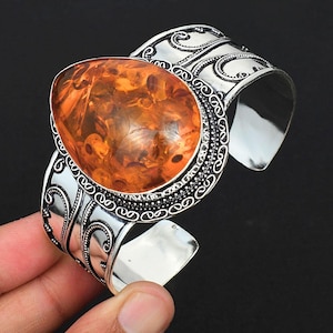 Armring i sterlingsilver med baltisk bärnsten: Justerbara ädelstenssmycken