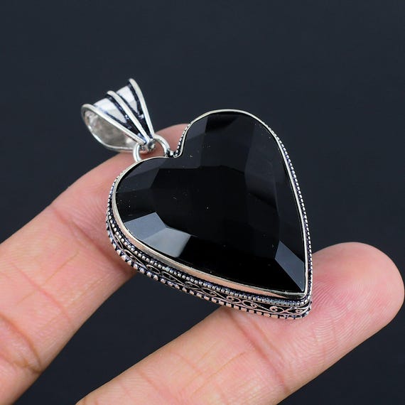 Heart Black Onyx Pendant: 925 Sterling Silver Necklace