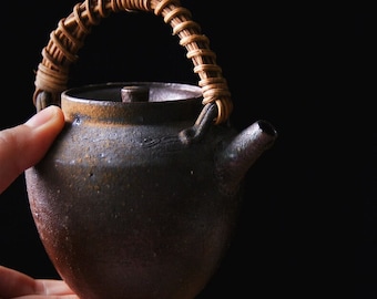 250-300ml Handmade Pottery Kettle /Alcohol &Charcoal Stove Kettle with Natural Rattan Handle