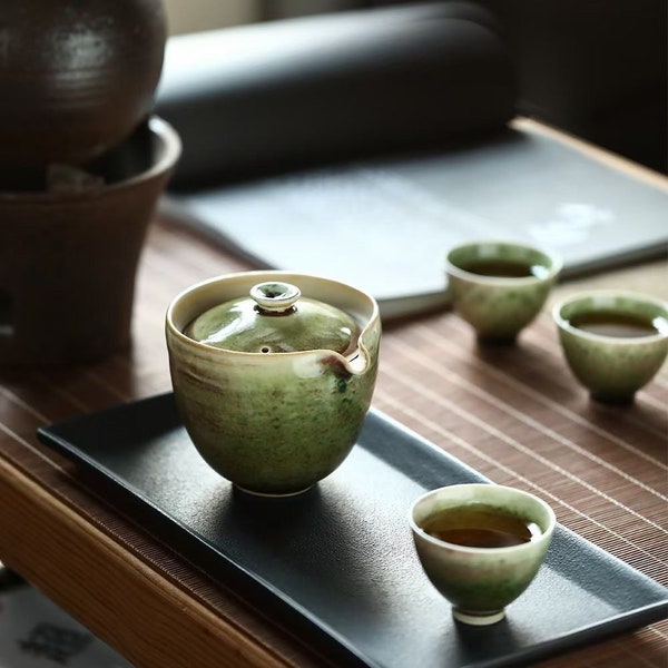 180ml Jingdezhen Handmade Pottery Moss Green Gaiwan with Matched Cups