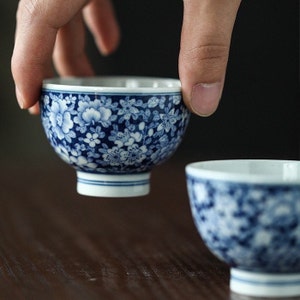 100ml Jingdezhen Wood Fired Hand-painted Flower Qinghua青花 Ceramic Tea Cup