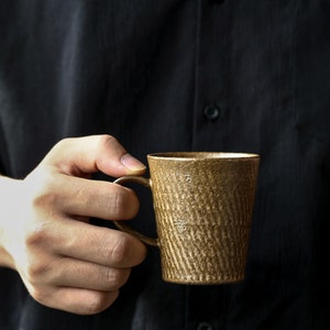 200ml Handmade Pottery Clay Coffee Mug with Carving Body Pattern