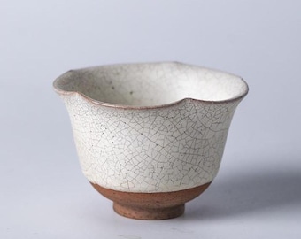 Handmade Fenyin(粉引) Snow White Ice Crackled Tea Cup - Flower Mouth 100ml
