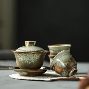 140ml Jingdezhen Pottery Gaiwan,Flower Shaped Gaiwan,Handmade Soda Fired Green Gaiwan Set