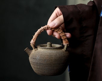 600ml Handmade Kettle,Pottery Clay Kettle for Carbon Stove/Alcohol Stove