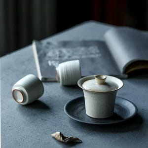 Gaiwan Set-120ml Jingdezhen Fenyin Glaze 1PCS Gaiwan 2PCS Tea Cups with Crackle Effect