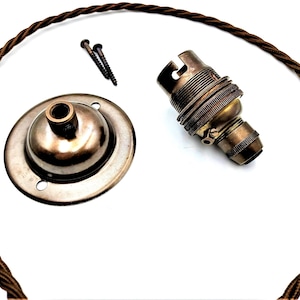 Antique Brass Ceiling Rose With B22 Lamp Holder Set