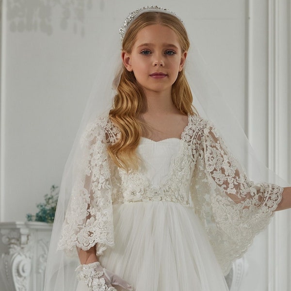 Pleated tulle and lace dress embroidered with sequins and beads. Ivory communion dress. White chic dress with lace flared sleeve