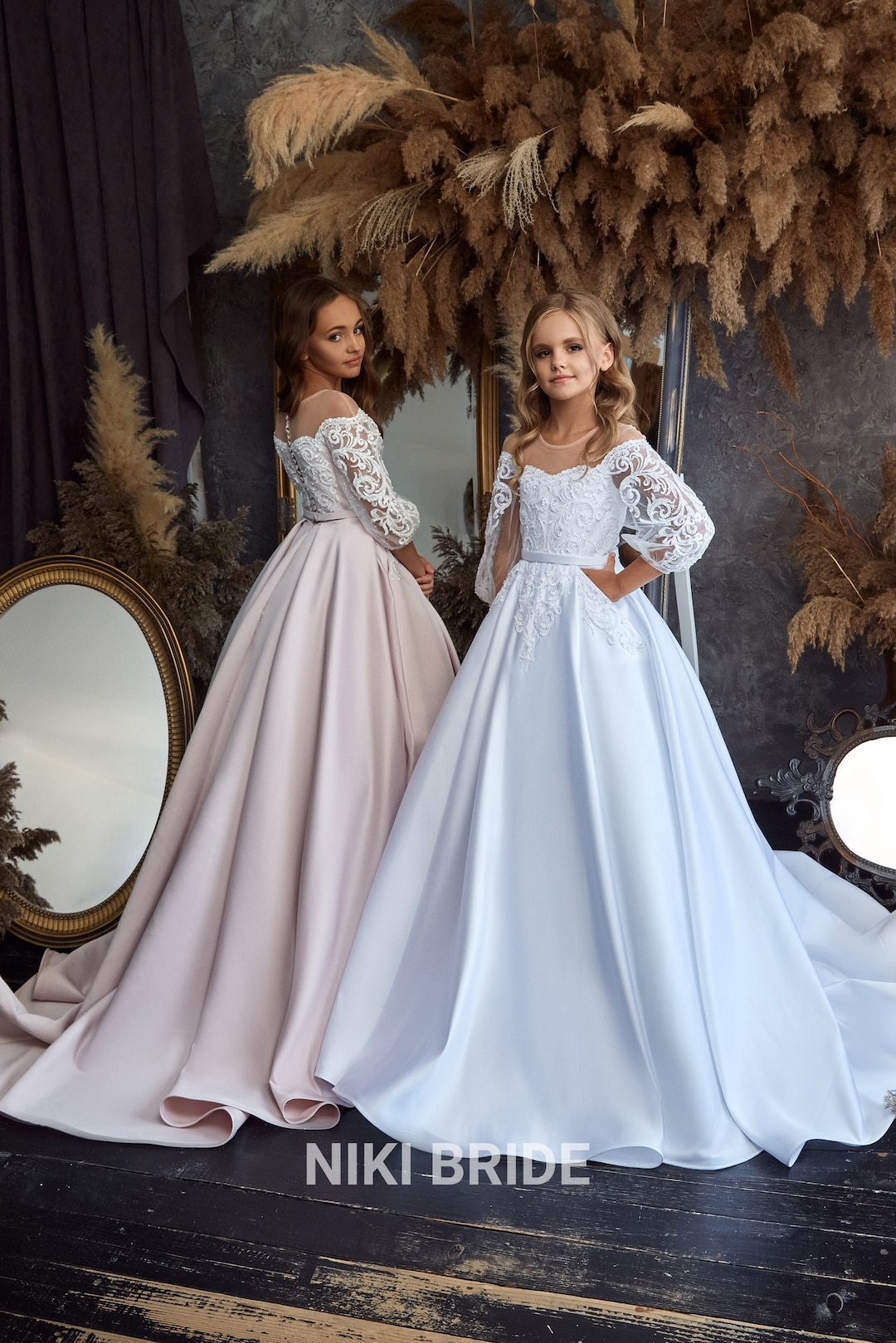 Communion Dress Flower Girl Dress for Wedding with bow Sleeveless Long lace Puffy Dress for Prom