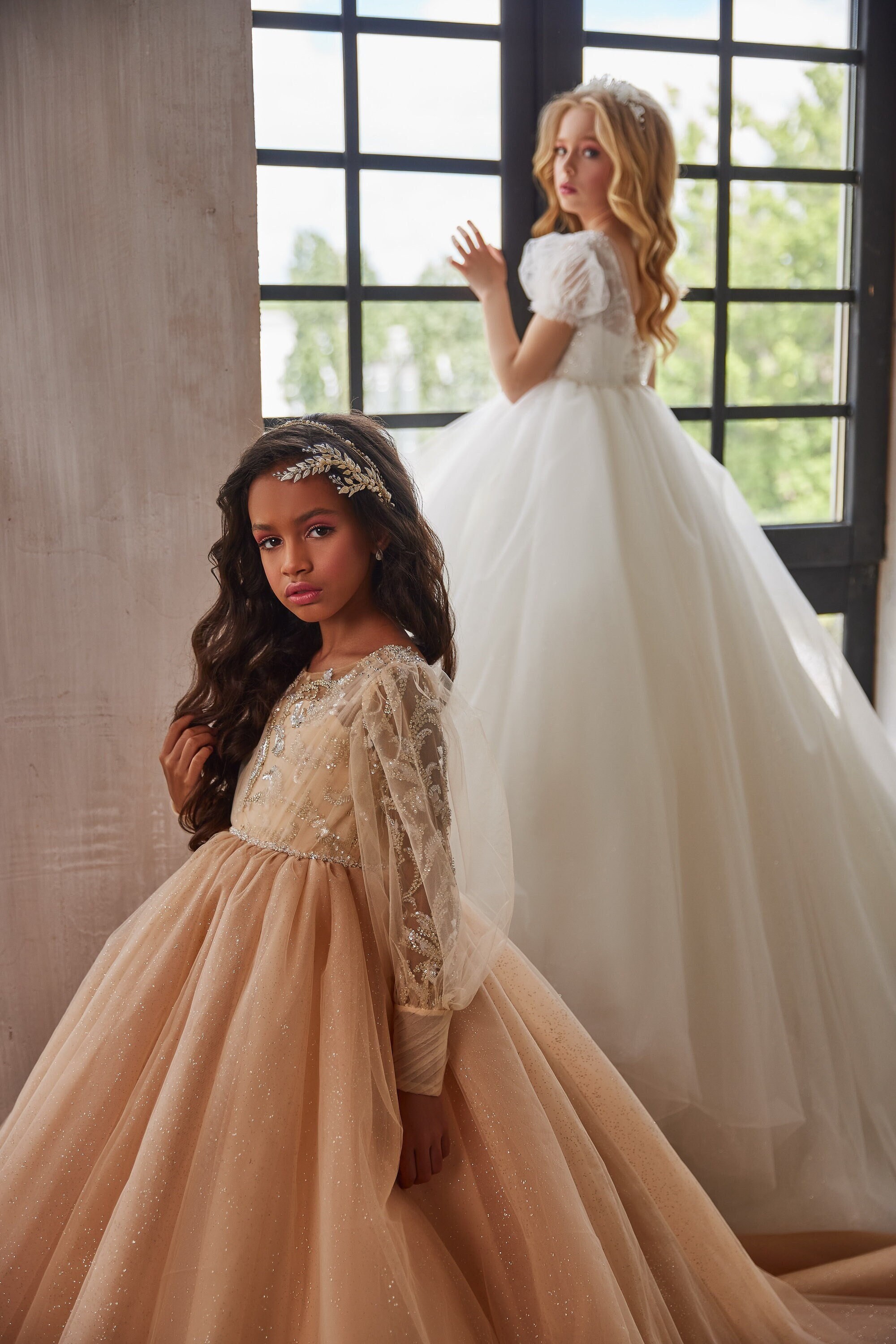 Vestidos brillosos para niñas sale